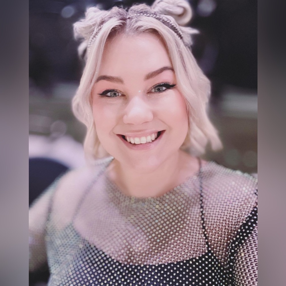 Meet your Posher, Ashley